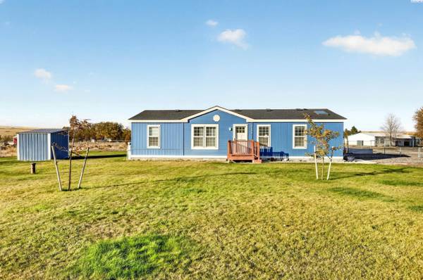 17306 E Ruppert Road, Benton City, WA 99320