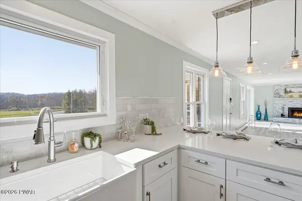 137 Baldwin Hill RD, Damascus, PA 18415