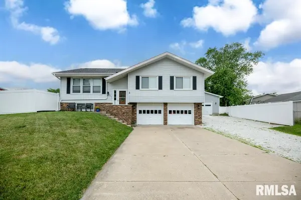 5624 W CUSTER CT, Peoria, IL 61607
