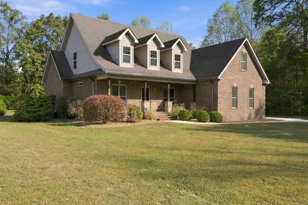 215 Bruce Dr, Manchester, TN 37355