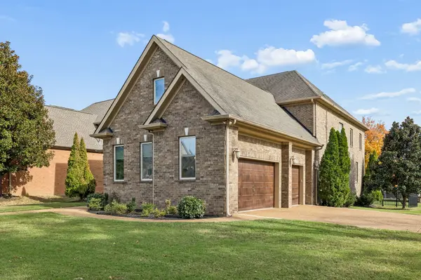 600 Lakemeade Pt, Old Hickory, TN 37138