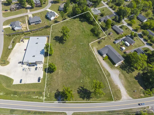 621 McMurry Blvd #E, Hartsville, TN 37074