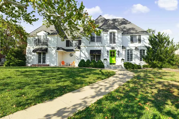 102 Overhill Rd., Salina, KS 67401