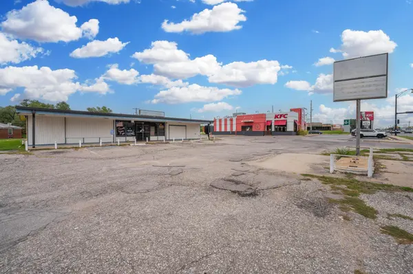 6310 E Harry Street, Wichita, KS 67207