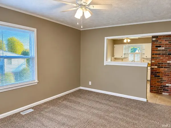 1523 Monroe AVE, Evansville, IN 47714