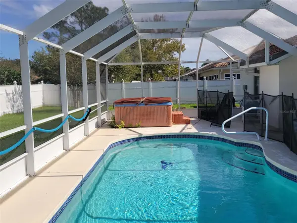 11 PRINCE WALTER LN, Palm Coast, FL 32164