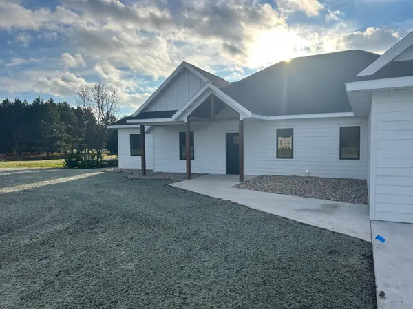 4466 Chainview DR NW, Alexandria, MN 56308