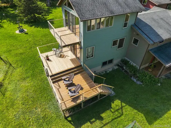 474 Oregon TRL, Pine Bush, NY 12566