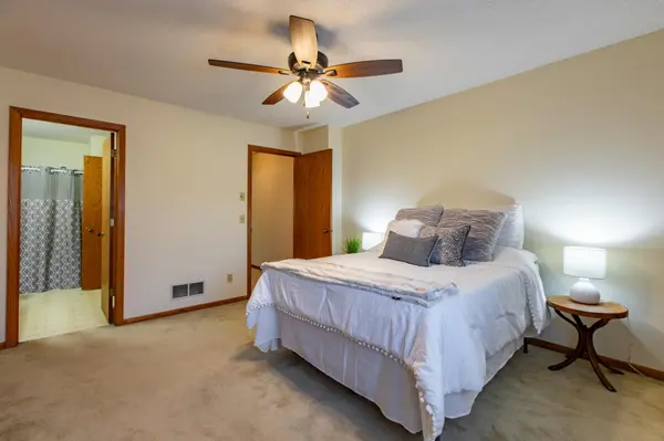 2759 Charles CT NW, Rochester, MN 55901