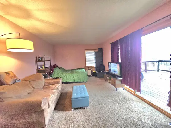 414 N Grove ST, Belle Plaine, MN 56011