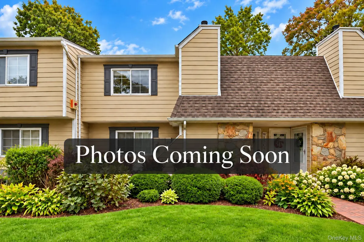 283 Lake Pointe DR #283, Middle Island, NY 11953