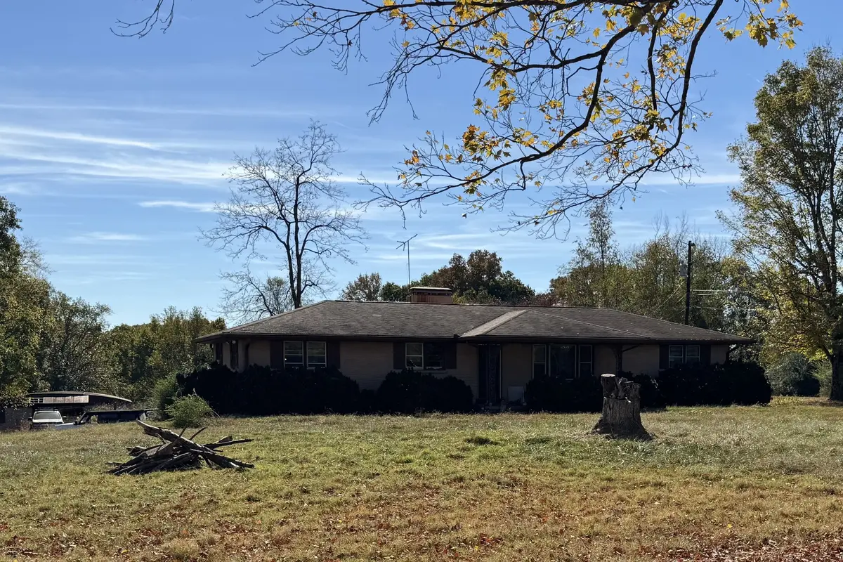 224 Ed Harris Rd, Ashland City, TN 37015