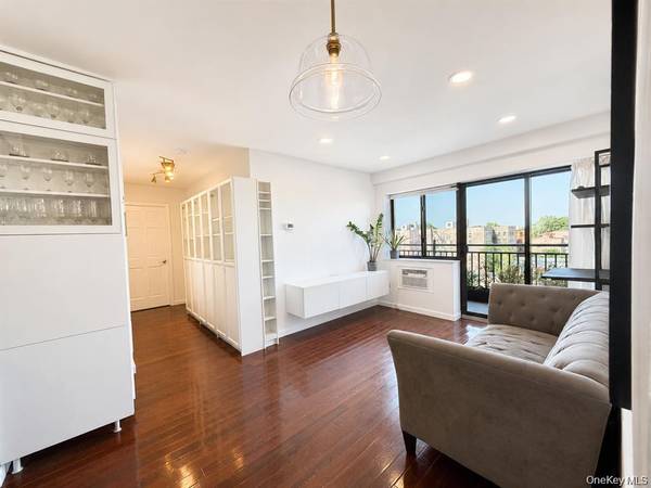 37-49 81st ST #7D, Jackson Heights, NY 11372