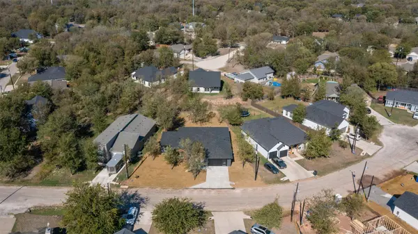108 Kipapa CT, Bastrop, TX 78602