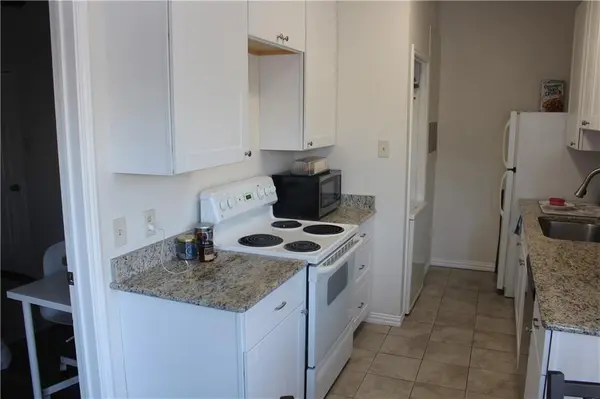706 W 24th ST #203, Austin, TX 78705