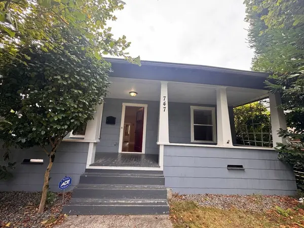747 S Henderson ST, Seattle, WA 98108