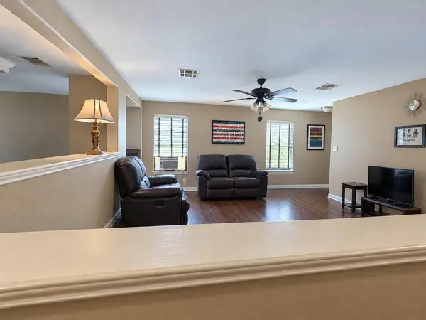 230 New Country RD, Kyle, TX 78640