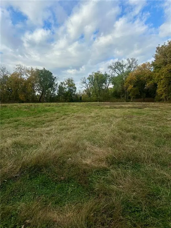 101 NW 10th RD, Warrensburg, MO 64093