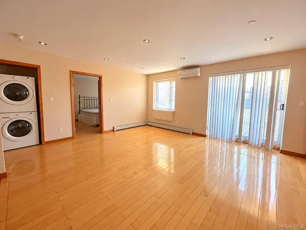 3226 Union ST #3E, Flushing, NY 11354