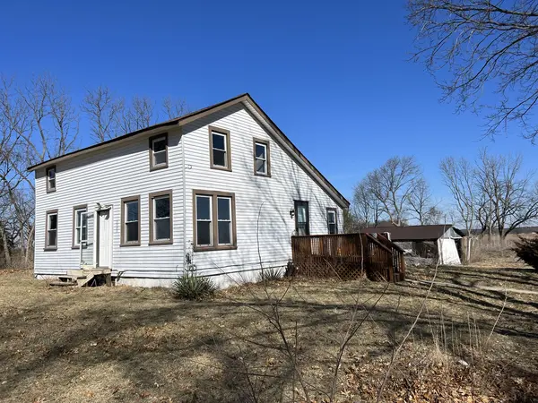 5597 E Boy Scout RD, St. Anne, IL 60964