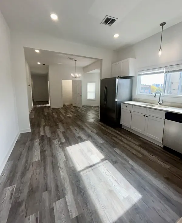 9130 S Houston AVE #2R, Chicago, IL 60617