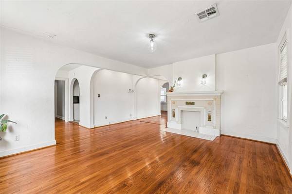 809 NW 25th ST, Oklahoma City, OK 73106