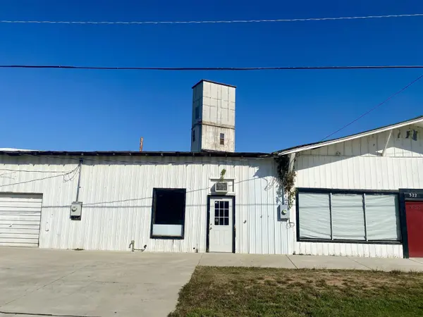 322 E 4th, Belle Plaine, KS 67013