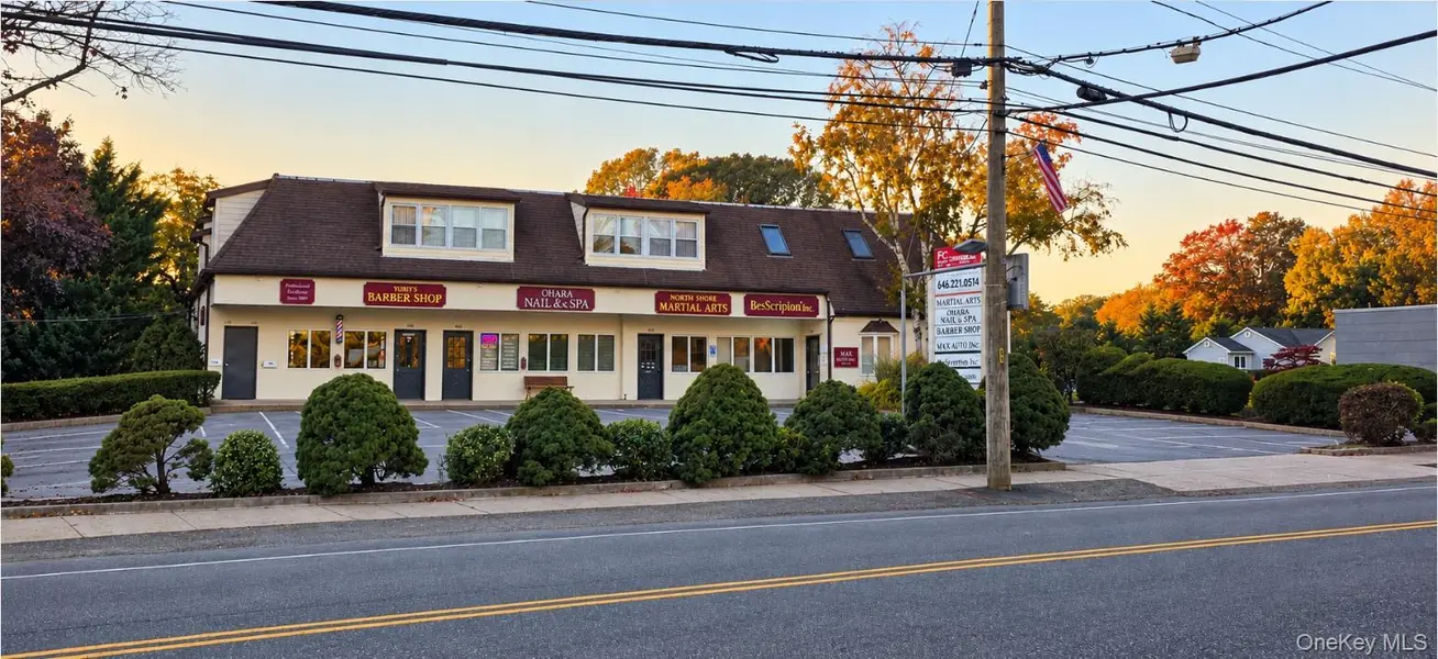 460 Glen Cove AVE #460A, Sea Cliff, NY 11579