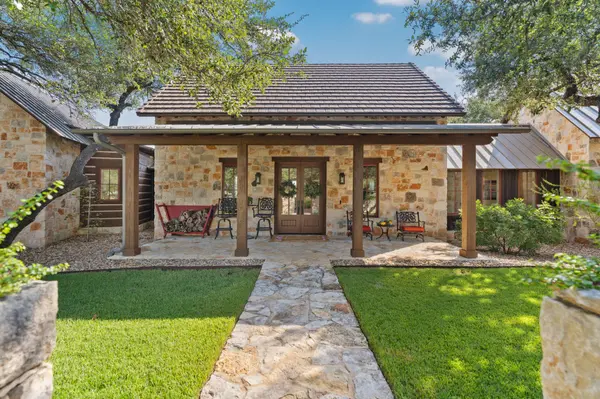 250 McKellar RD, Dripping Springs, TX 78620