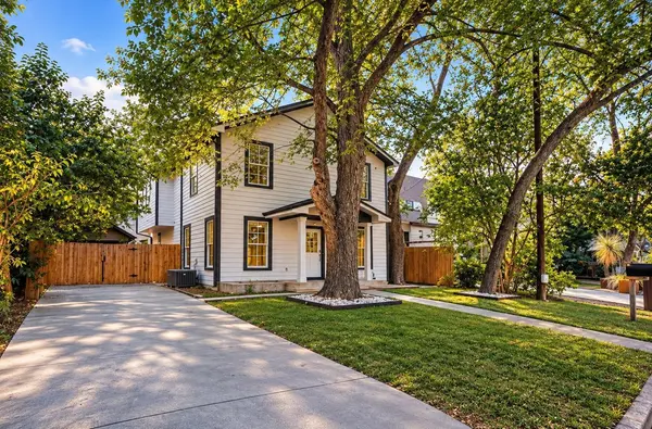 611 W Johanna ST, Austin, TX 78704