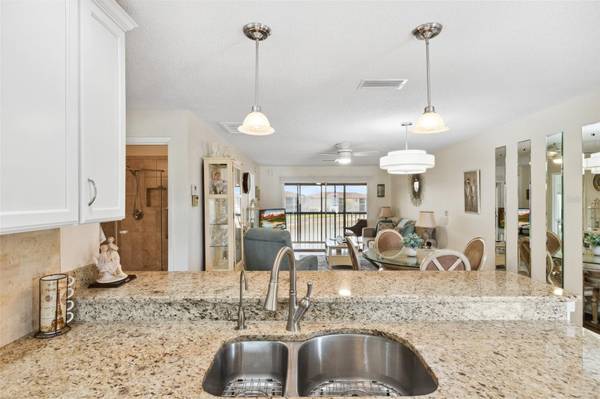 25100 SANDHILL BLVD #R-201, Punta Gorda, FL 33983