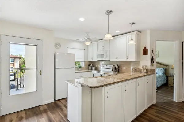 25100 SANDHILL BLVD #R-201, Punta Gorda, FL 33983
