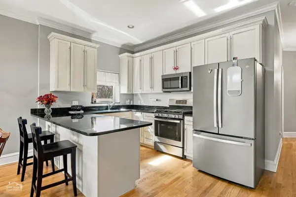 4226 N Ashland AVE #4A, Chicago, IL 60613