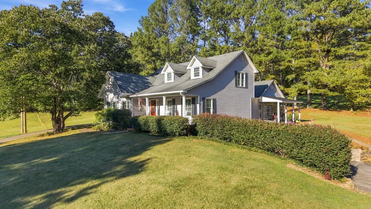 627 County Road 740, Riceville, TN 37370