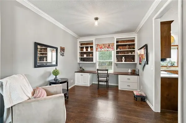 2435 SW 11th TER, Lee's Summit, MO 64081