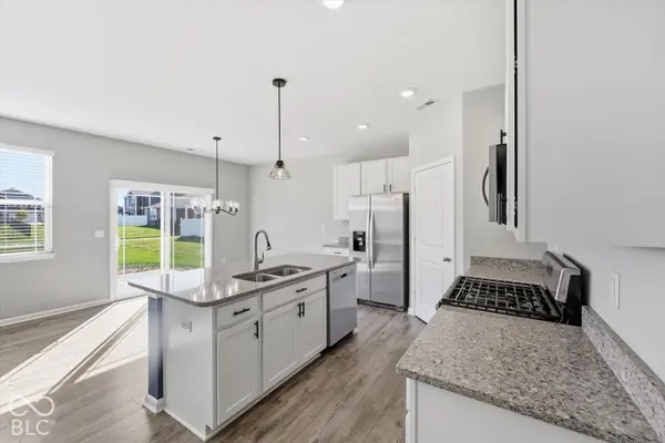 1407 Buttercup LN, Shelbyville, IN 46176