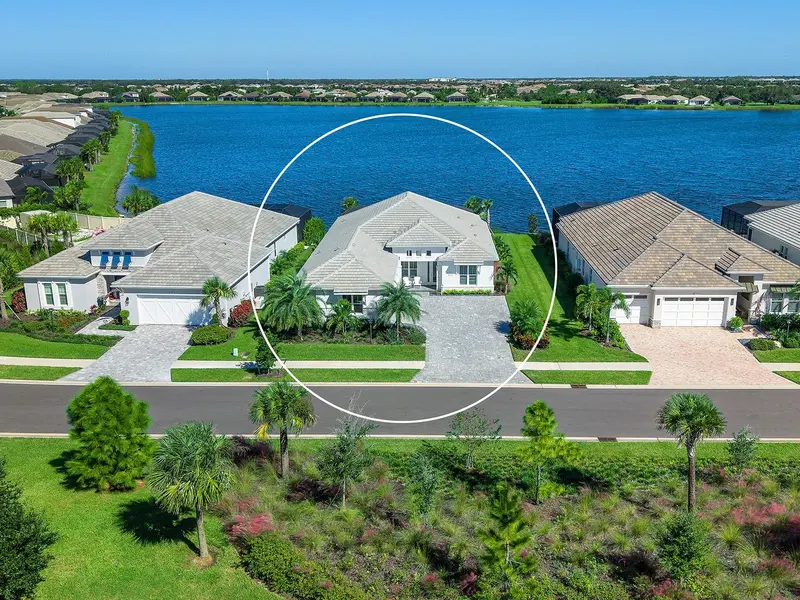 7959 WATERBEND TRL, Sarasota, FL 34240