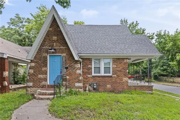 5247 Olive ST, Kansas City, MO 64130