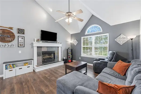 720 Shiloh DR, Raymore, MO 64083