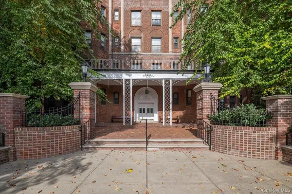 84-51 Beverly RD #2J, Kew Gardens, NY 11415