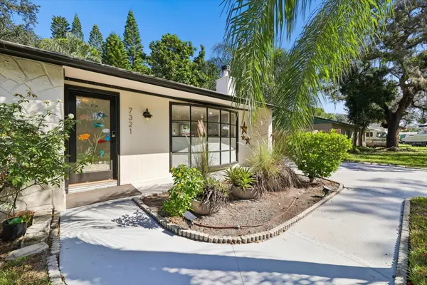 7321 CANAL BLVD, Tampa, FL 33615