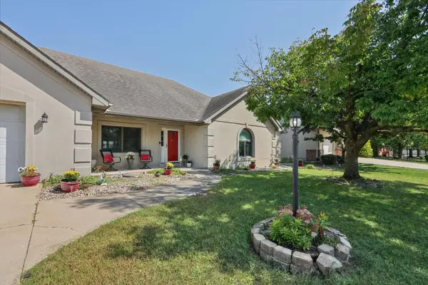 406 Beringer CIR, Urbana, IL 61802