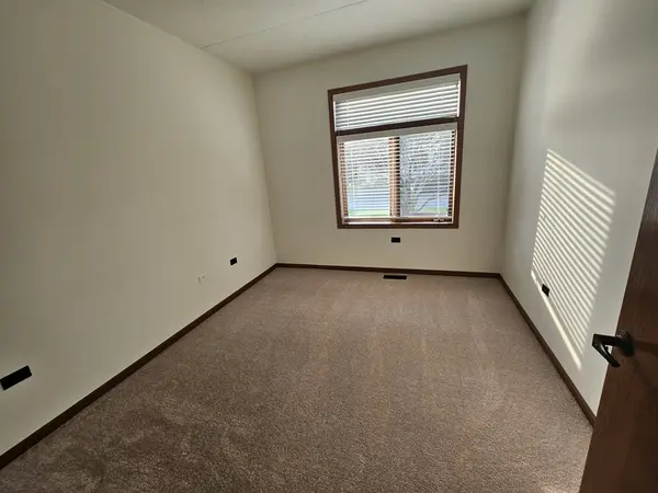 18433 Pine Cone DR #2, Tinley Park, IL 60477