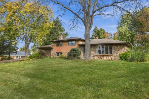 36139 N Tara CT, Ingleside, IL 60041