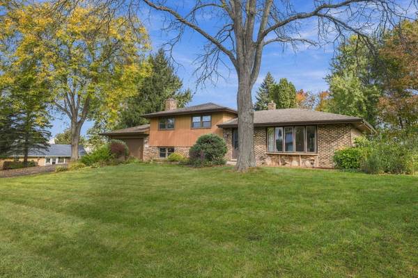 36139 N Tara CT, Ingleside, IL 60041