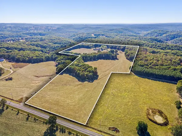 550 Hickman LN, Bruner, MO 65620