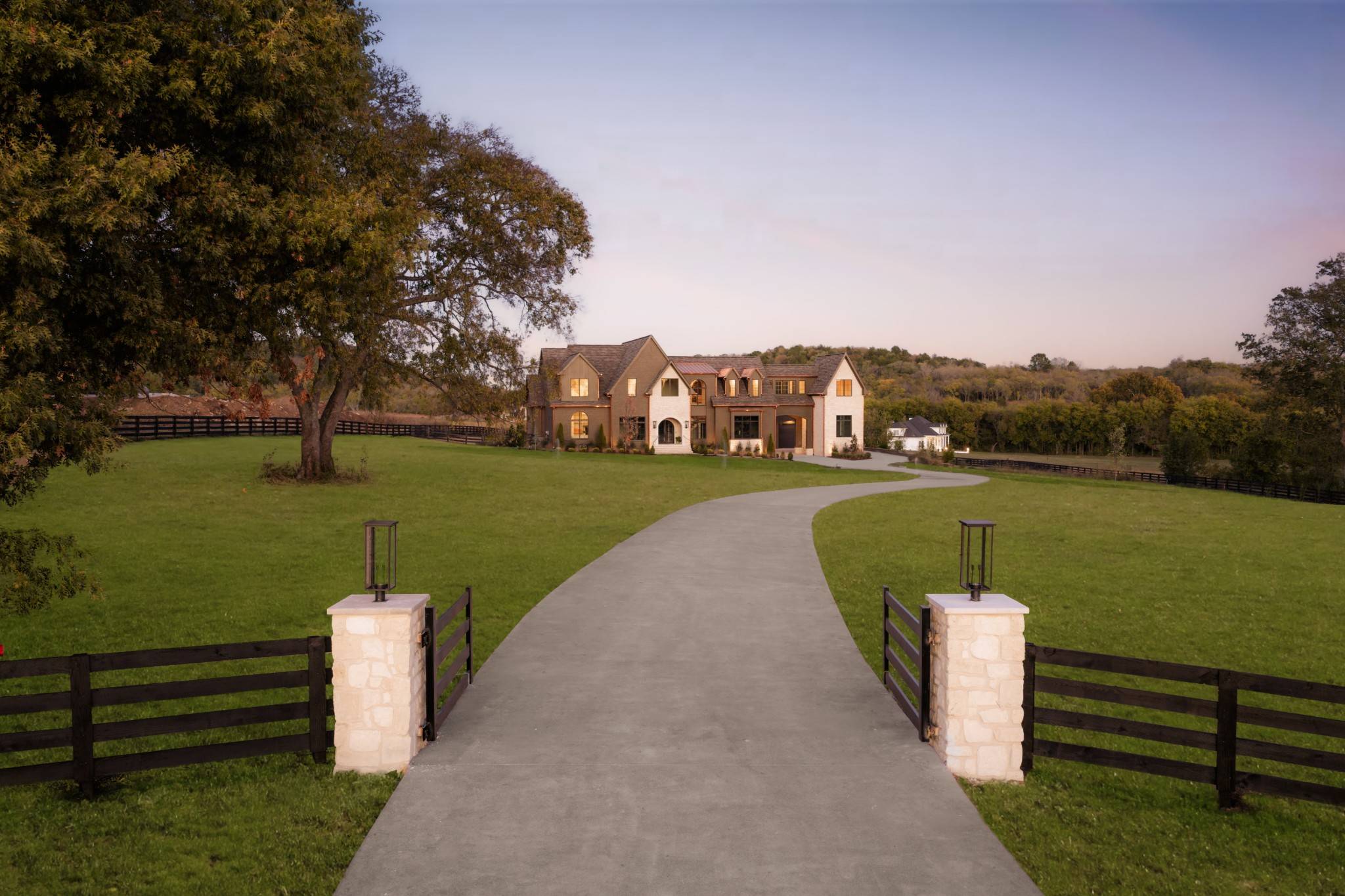 4276 Columbia Pike, Franklin, TN 37064