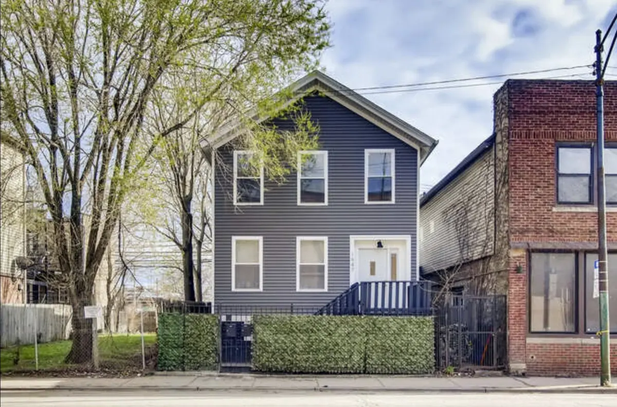 1947 W Grand AVE #1, Chicago, IL 60622