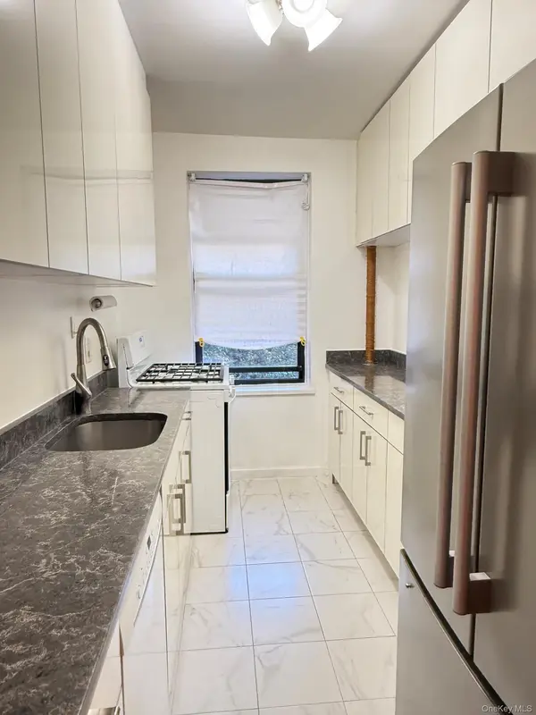 67-40 Yellowstone BLVD #3B, Forest Hills, NY 11375