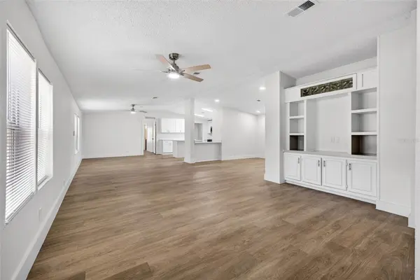 6126 TULIP DR, Wesley Chapel, FL 33544